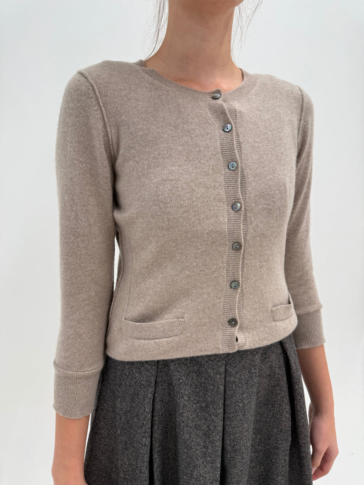 Cardigan din cașmir excepțional cu fir lung petite dark nude