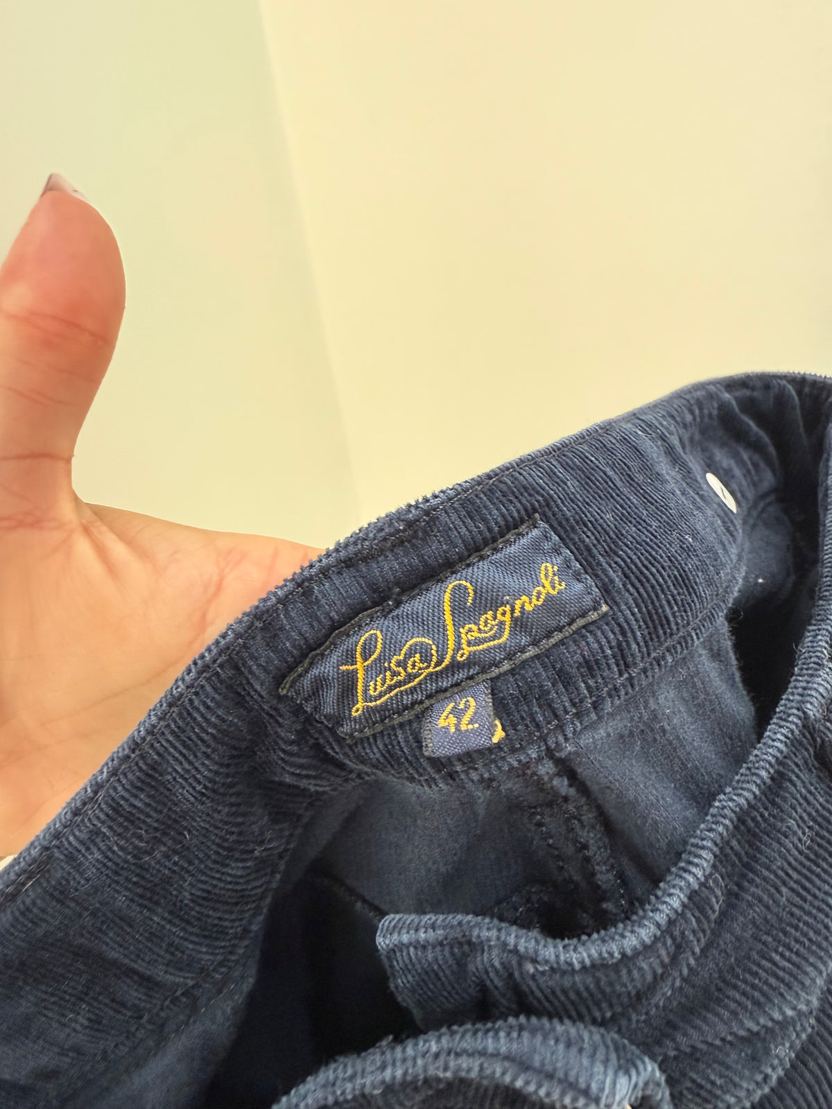 Pantaloni Luisa Spagnoli din catifea albastru cerneală petite raiata fin confort
