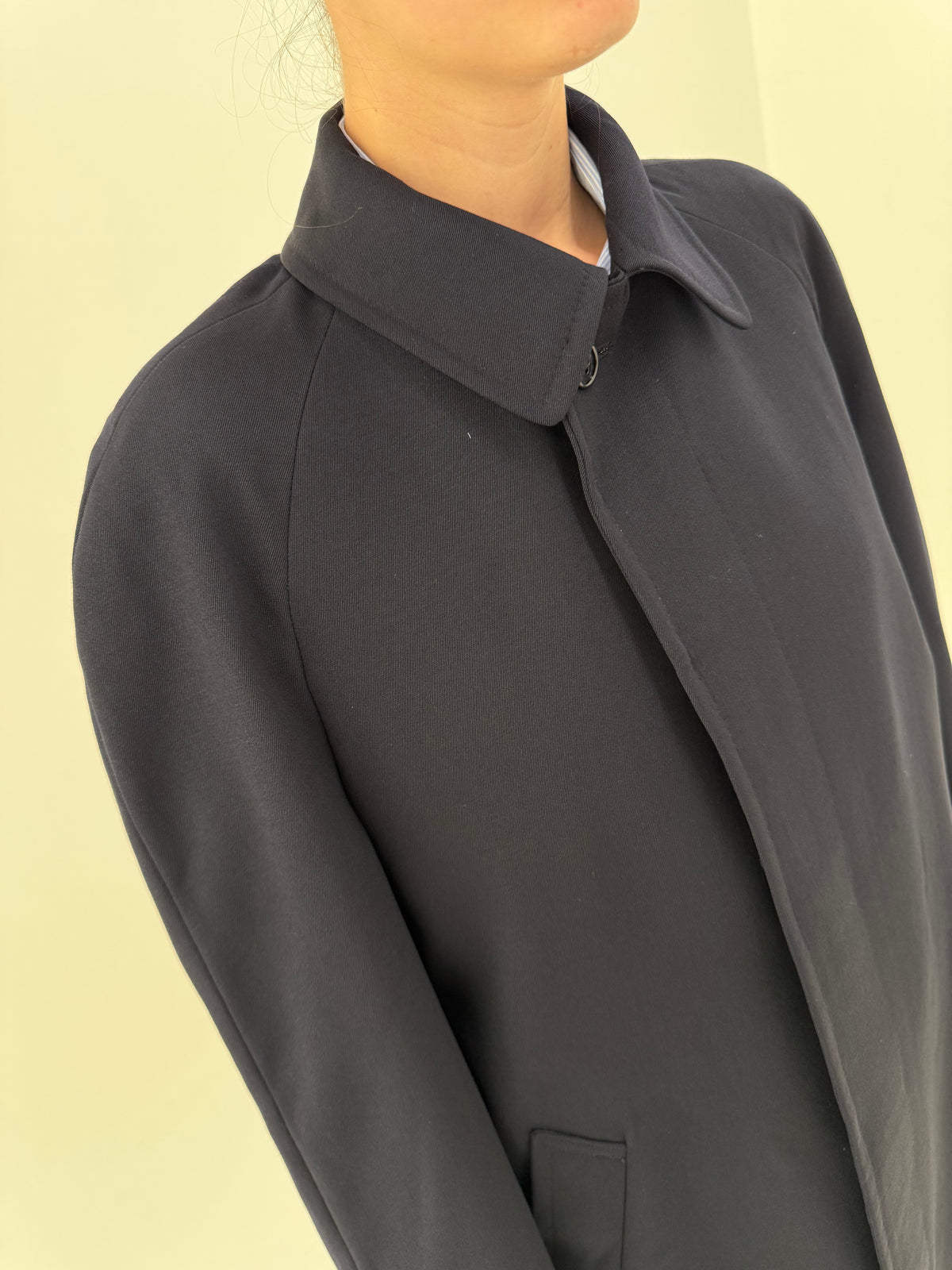 Trench luxury Aquascutum din gabardină de lana weatherproof (vânt și apă) plină structurată