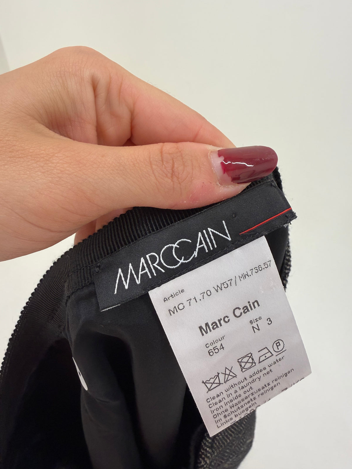 Deux piece Marc Cain luxury tall din lana excepțională cu fustă creion și sacou cambrat