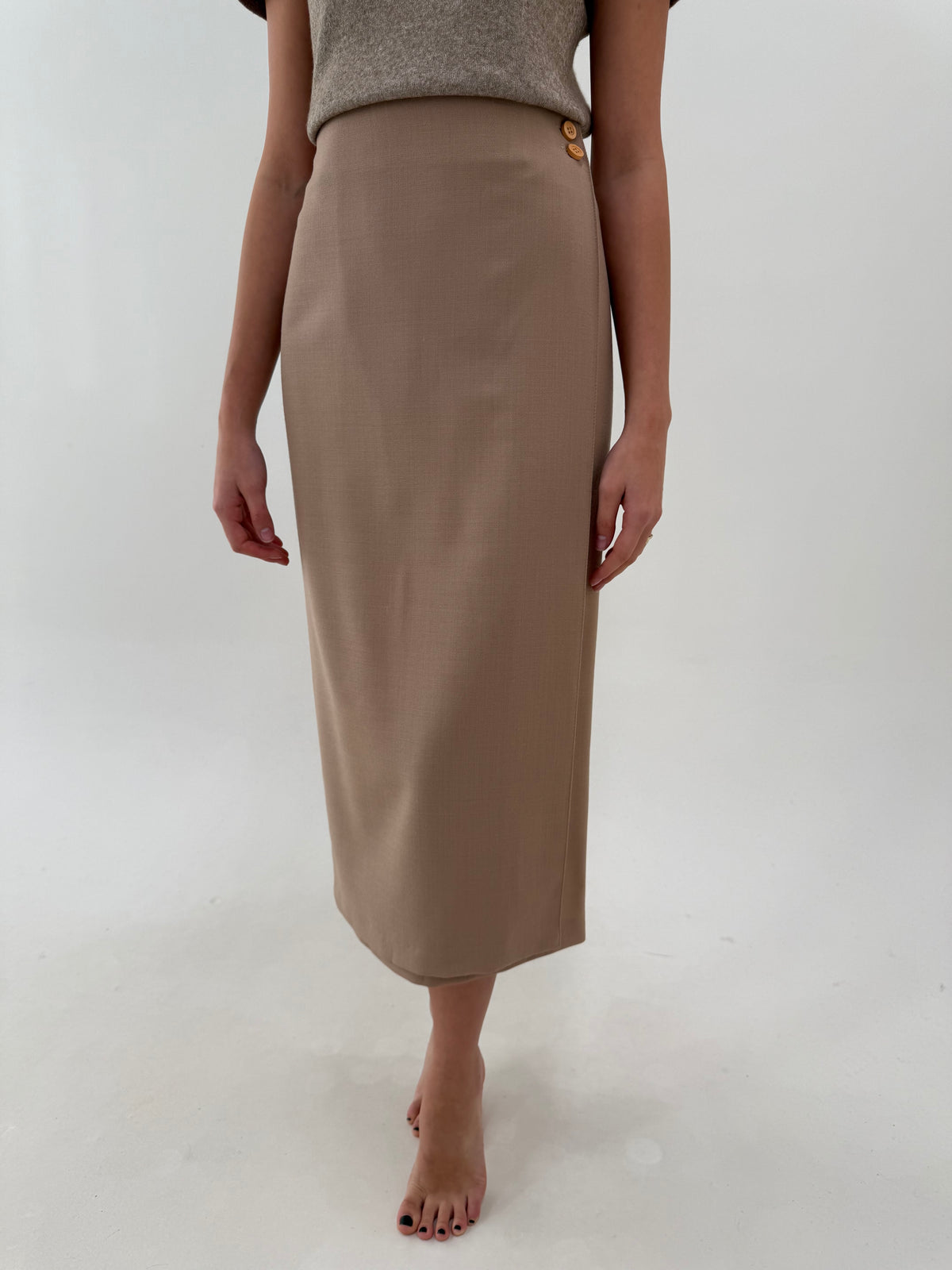 Fustă maxi camel in croi petrecut creion din wool creppe excepțional
