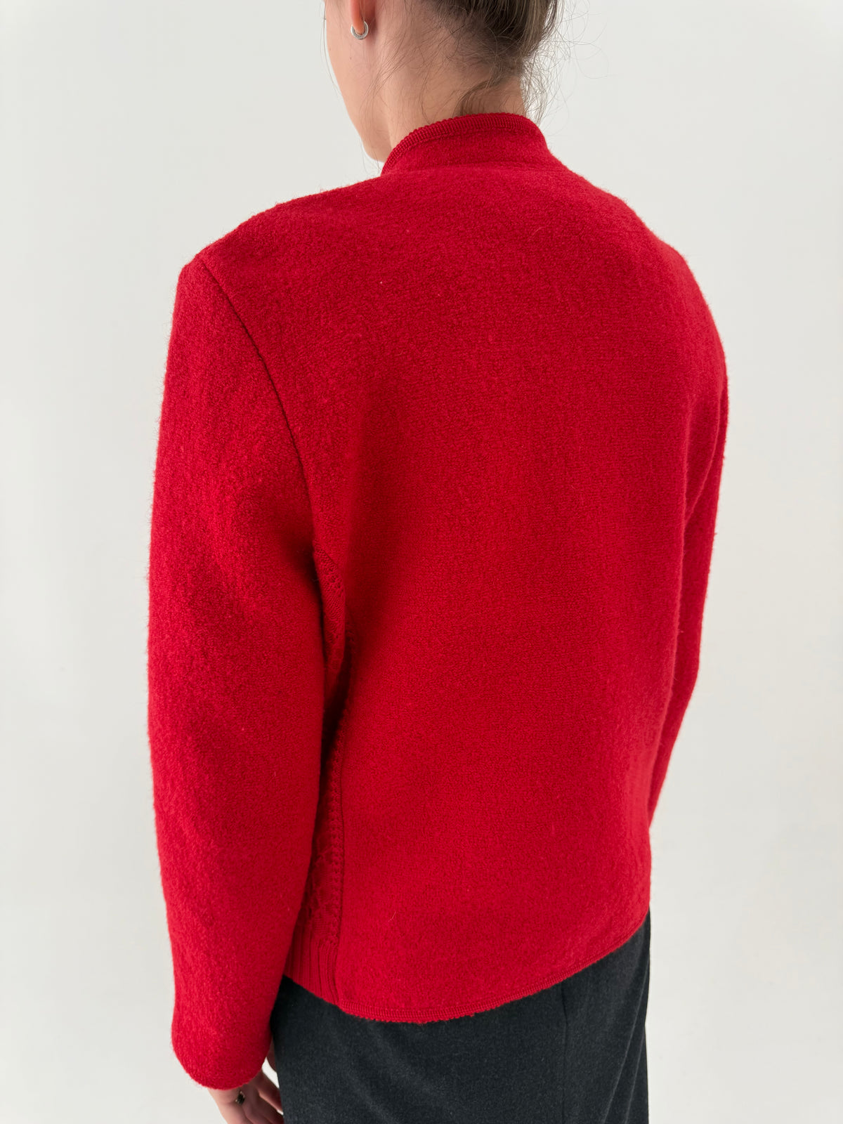 Jacheta din boiled wool gros pura virgină certificată în croi boxy cherry red