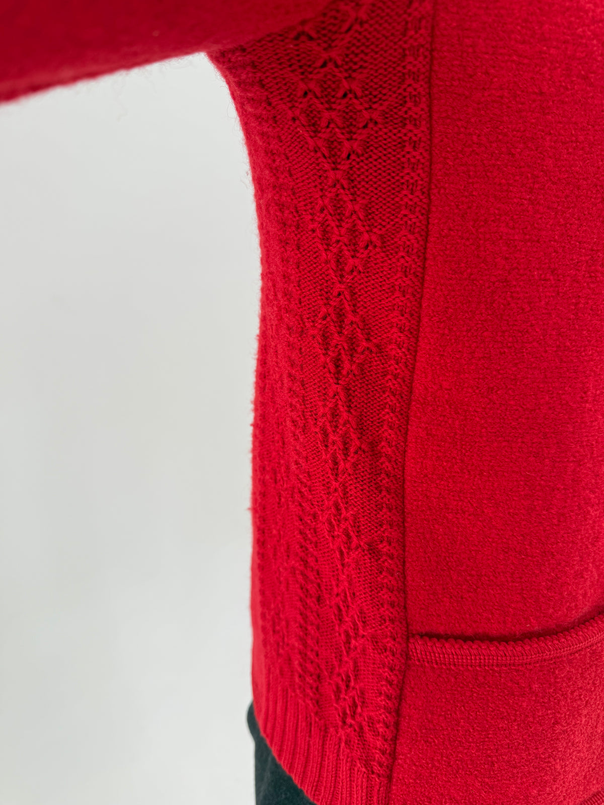 Jacheta din boiled wool gros pura virgină certificată în croi boxy cherry red