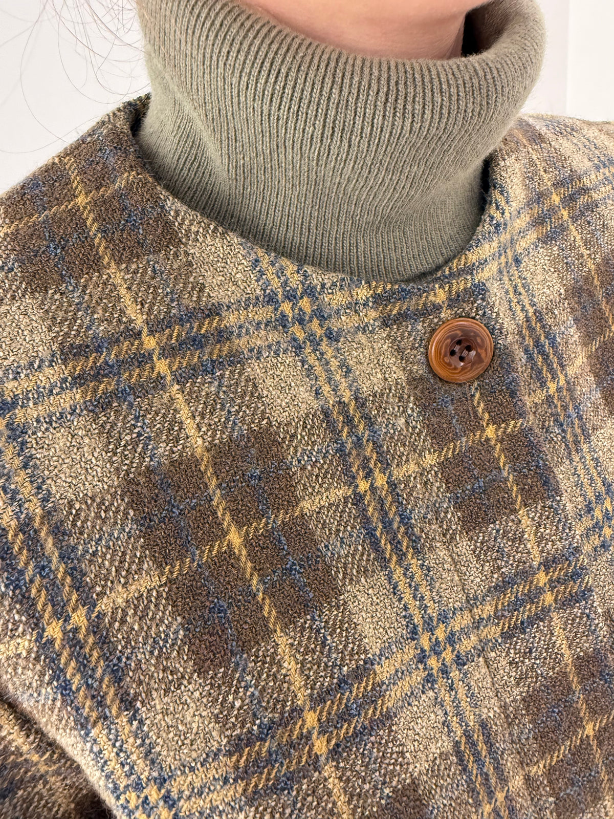 Sacou petite vintage italian în croi minimalist din tweed superb de lana on carouri