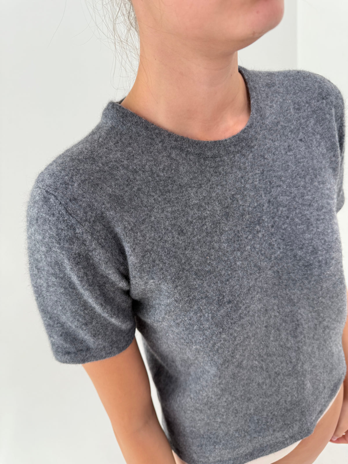 Top gri melanj crew neck din lana extrafina și Angora