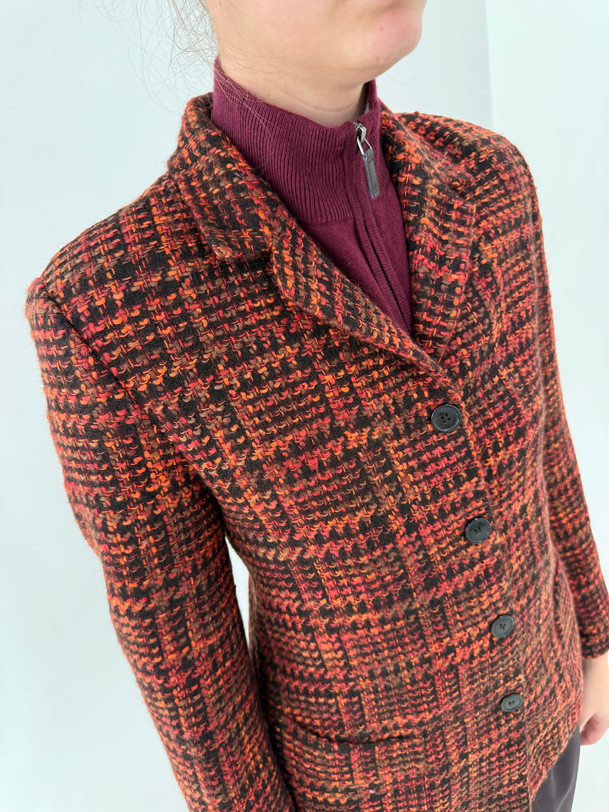 Sacou cambrat din tweed în stil Chanel gros în culori superbe din mix de lana extrafina
