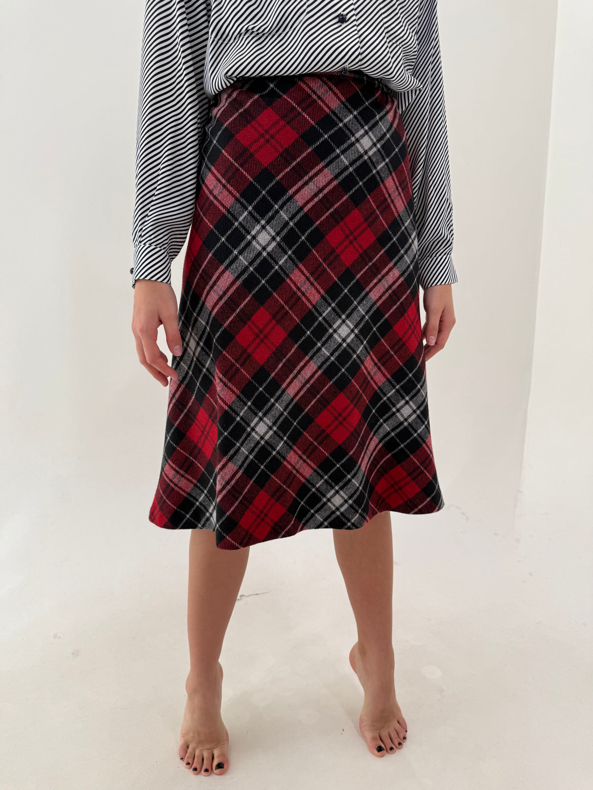 Fustă din tartan de lana în combinație clasică de culori și bie