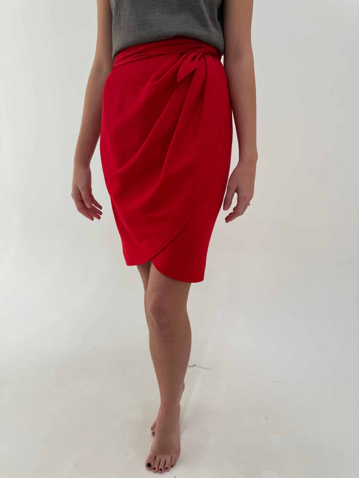 Fustă vintage Ungaro în croi drapat ultra chic petrecut din lana extrafina pura certificată