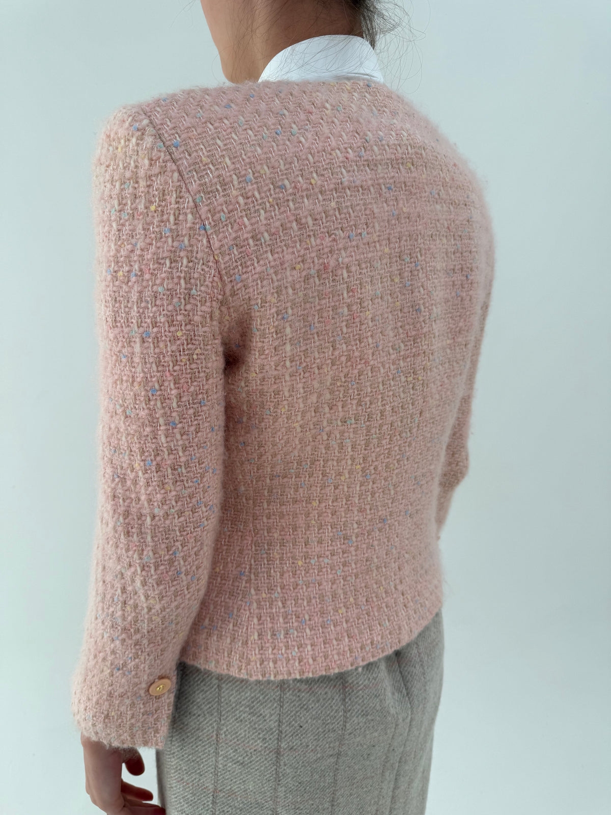 Sacou roz pudrat în stil Chanel din tweed excepțional de lana plin powder Pink