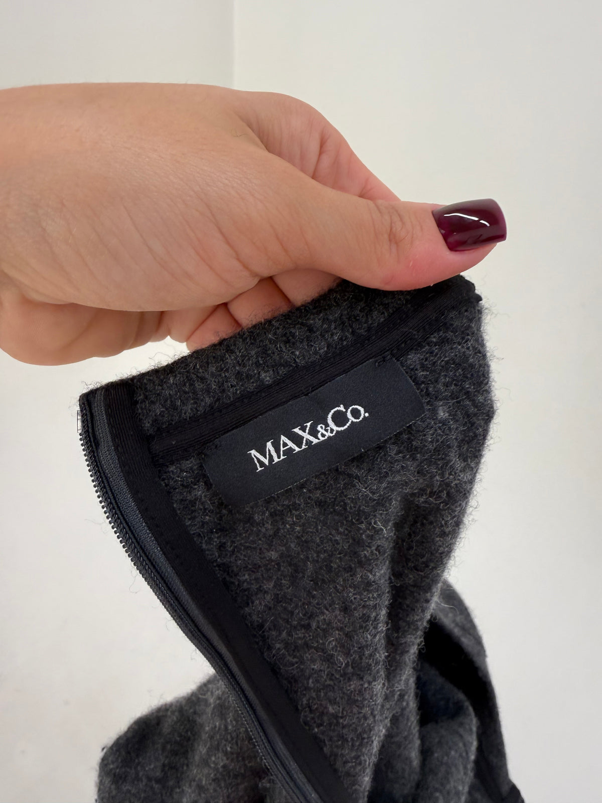 Pulover Max&Co din lana plină extrafina cu dantelă macrame