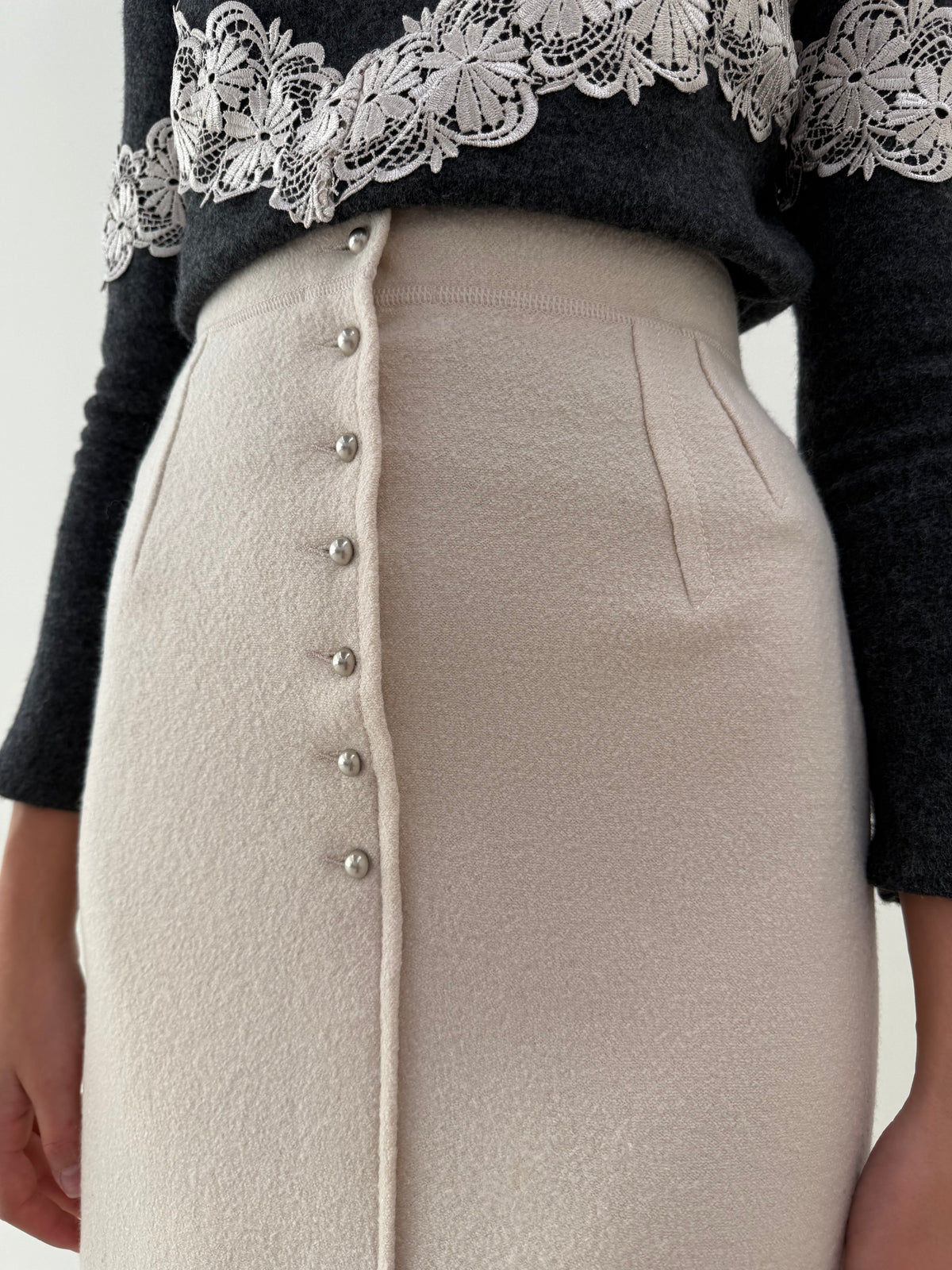 Fustă Marc Cain din boiled wool extrem de fin butter white
