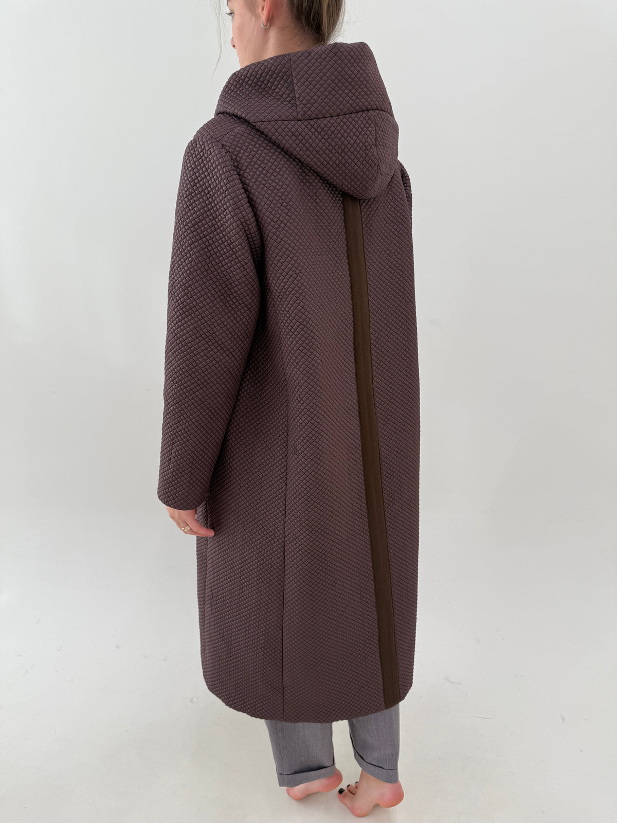 Palton taupe maxi cu glugă și interior light padded cu exterior matlasat fin