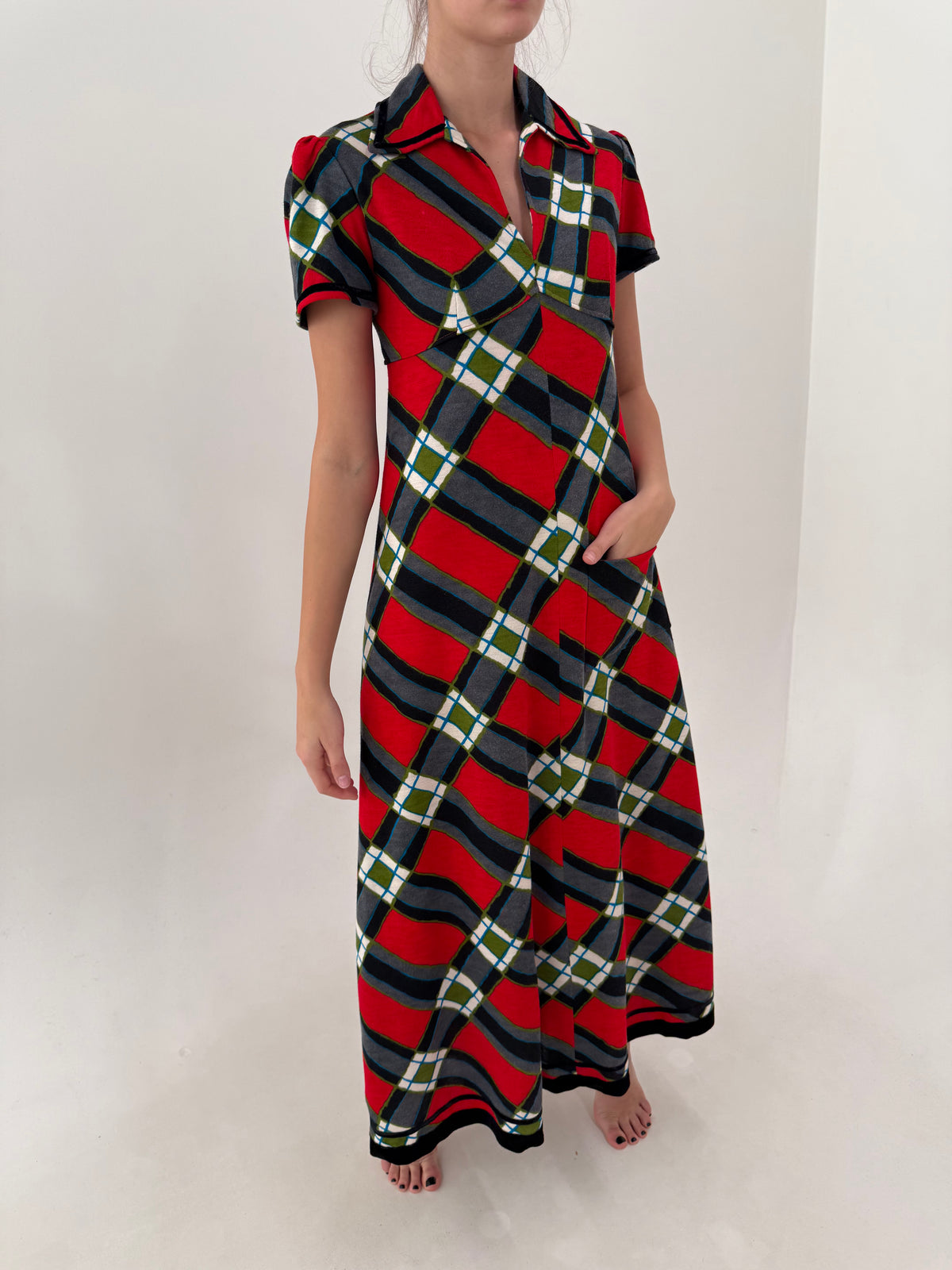 Rochie maxi old vintage early 70s din lana extrafina cu print specific perioadei