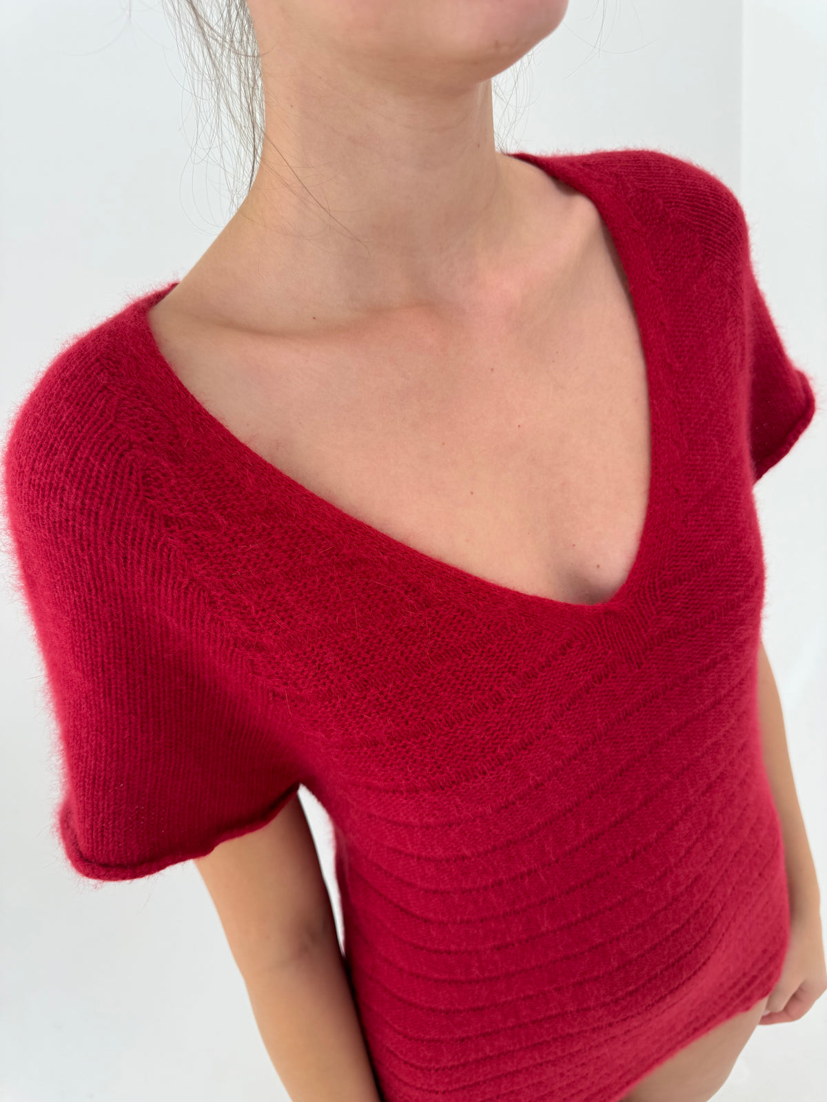 Top din lana extrafina și Angora în croi lung de gramaj mare dark cherry red