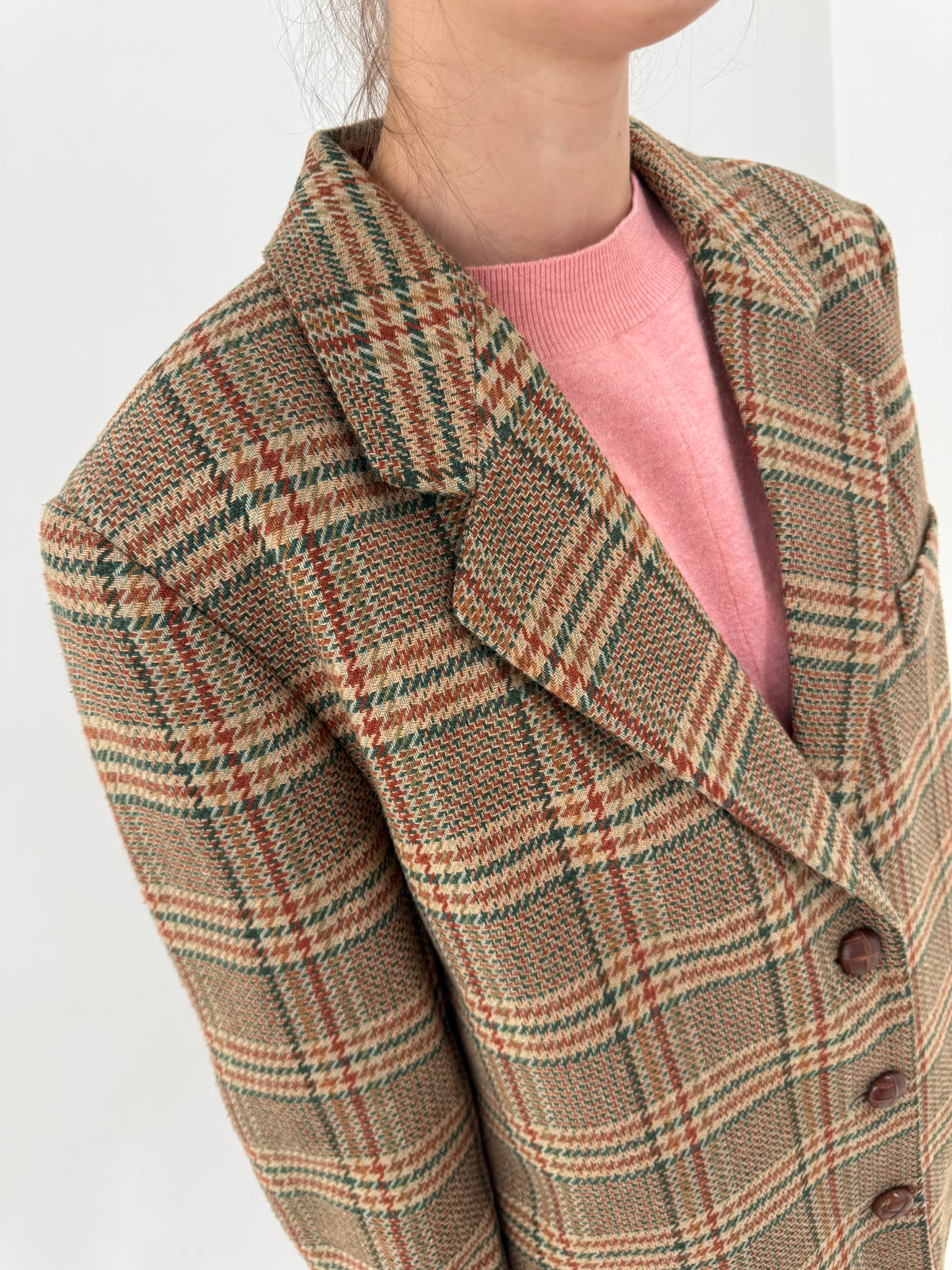 Sacou din tweed camel în carouri și culori superbe din lana extrafina