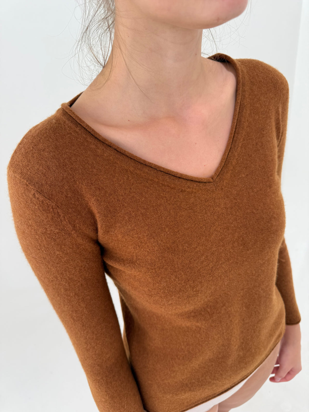 Pulover caramel din cașmir, mătase naturală și lana caramel brown