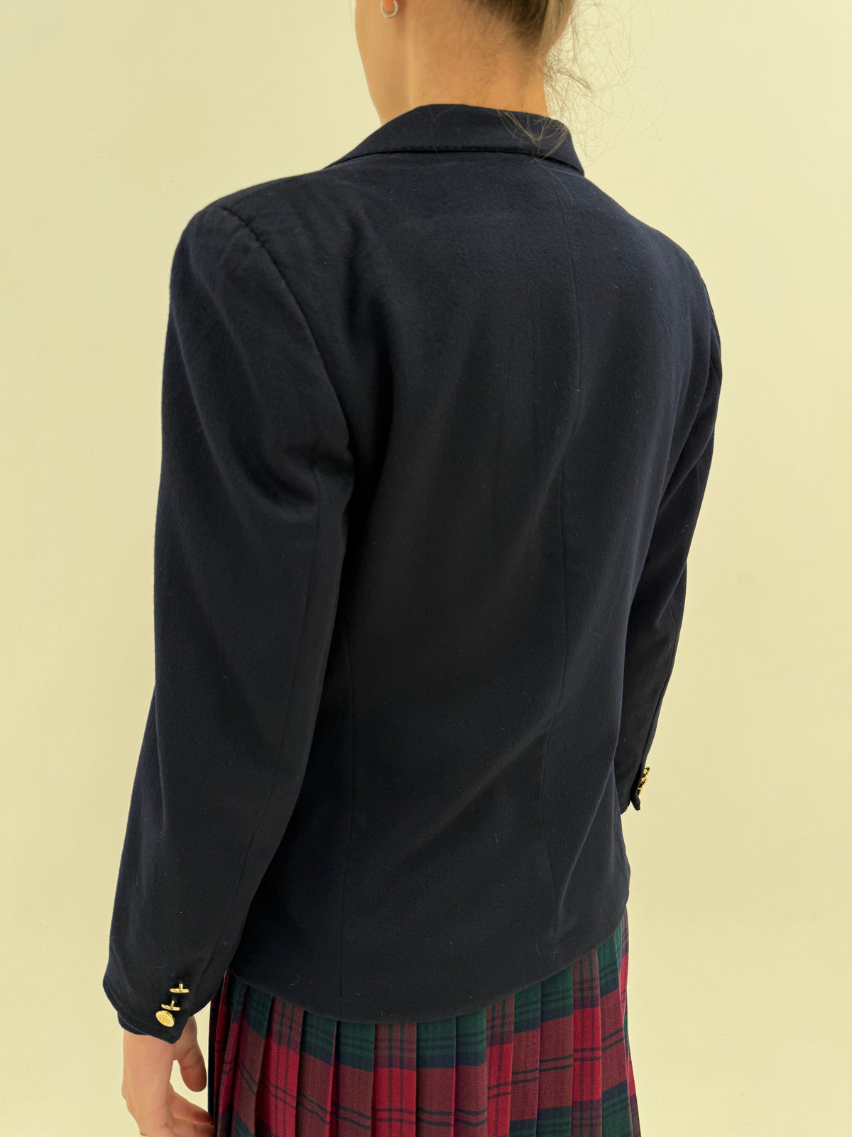 Sacou Burberry Navy din stofă de lana și cașmir cu nasturi aurii cu logoul brandului