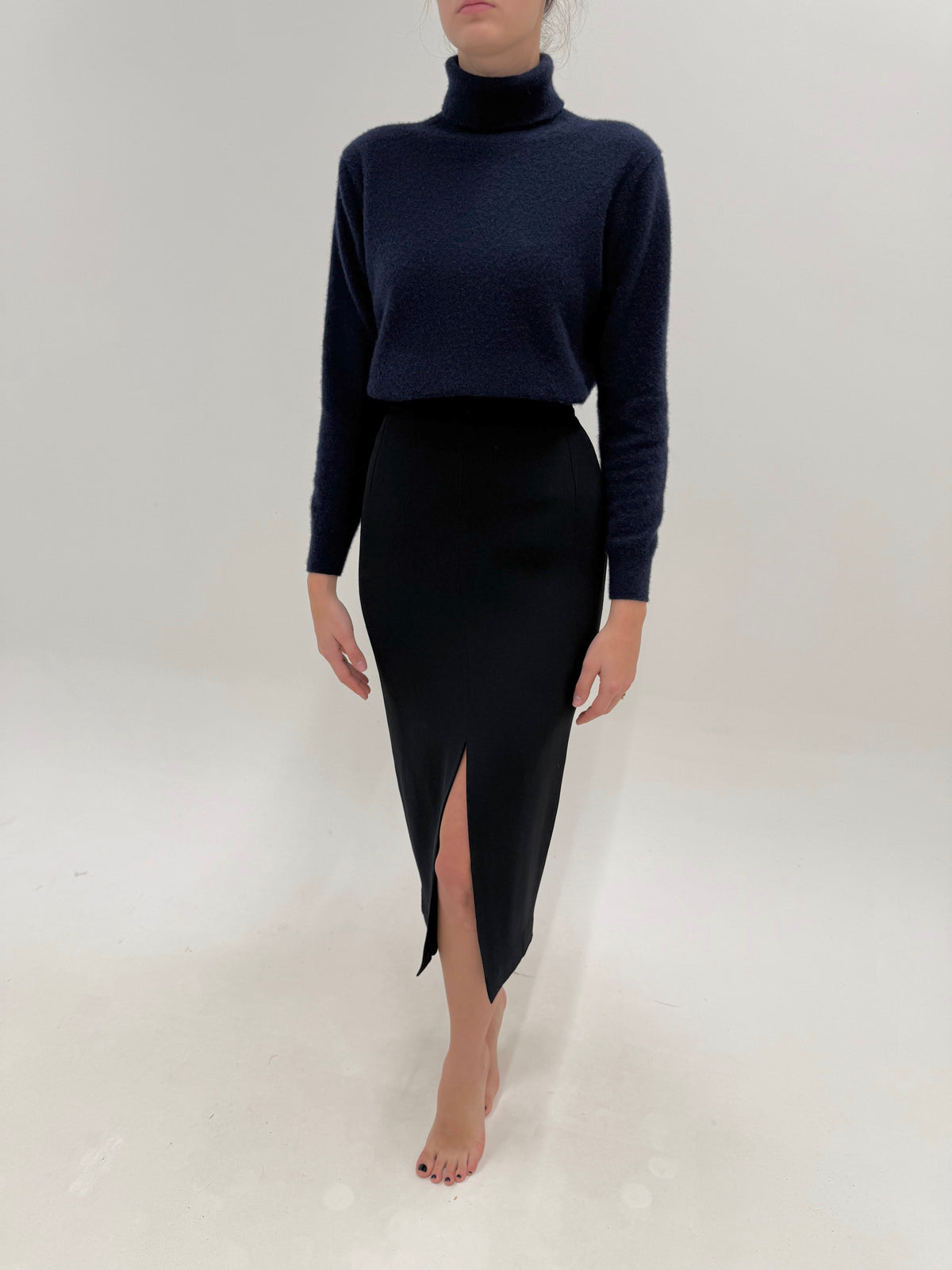 Fustă maxi couture Gai Mattiolo maxi cu talie ultra înaltă și șliț frontal adânc  de la business la seara