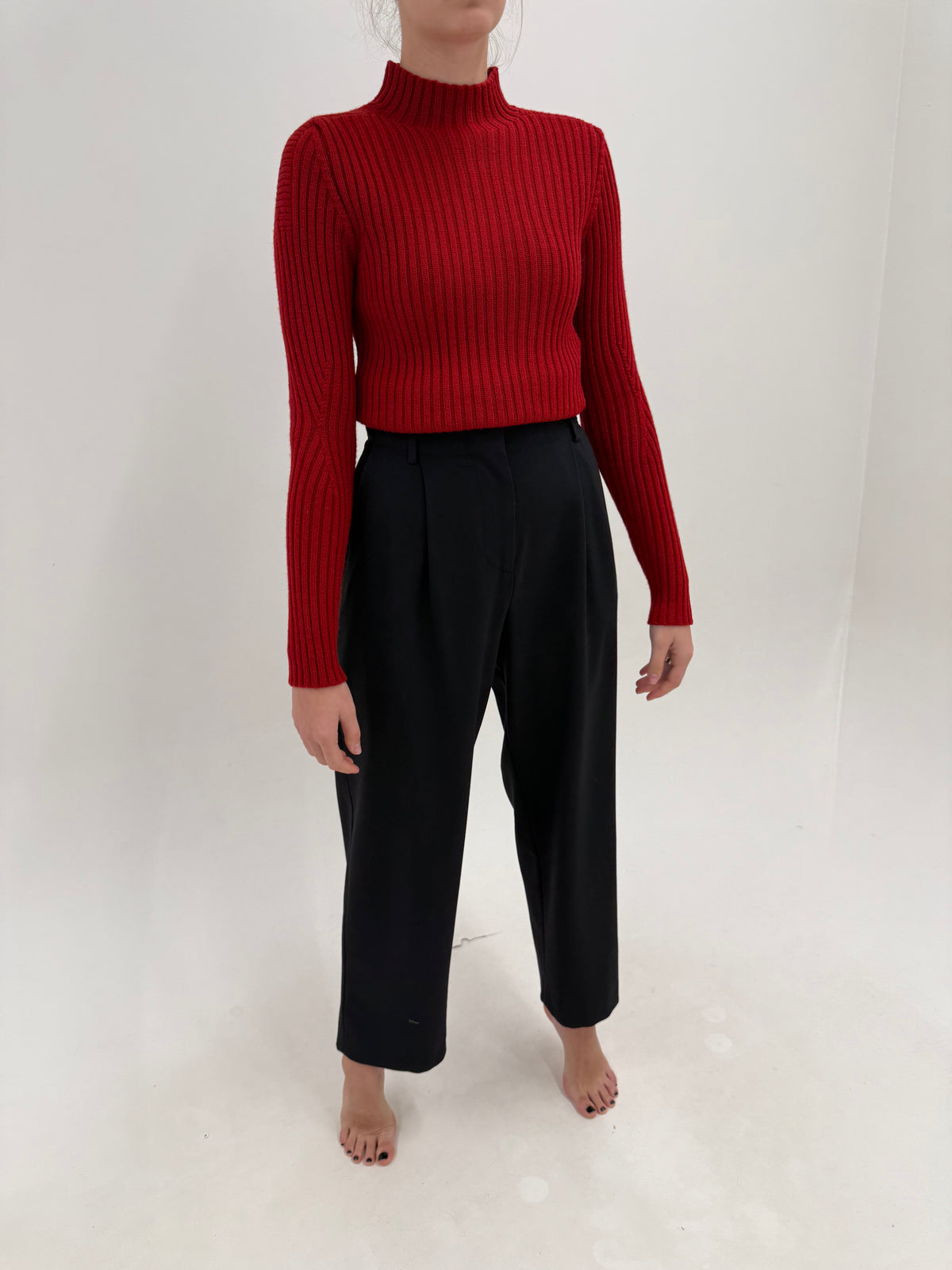 Pantaloni de brand super premium Sessun din lana extrafina cu pense și talie extrem de înaltă