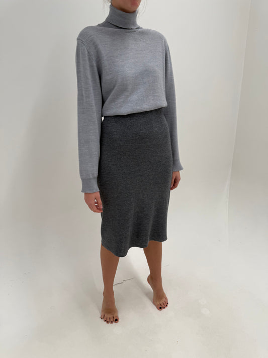 Fustă din tricot melanj gri de lana extrafina densa midi