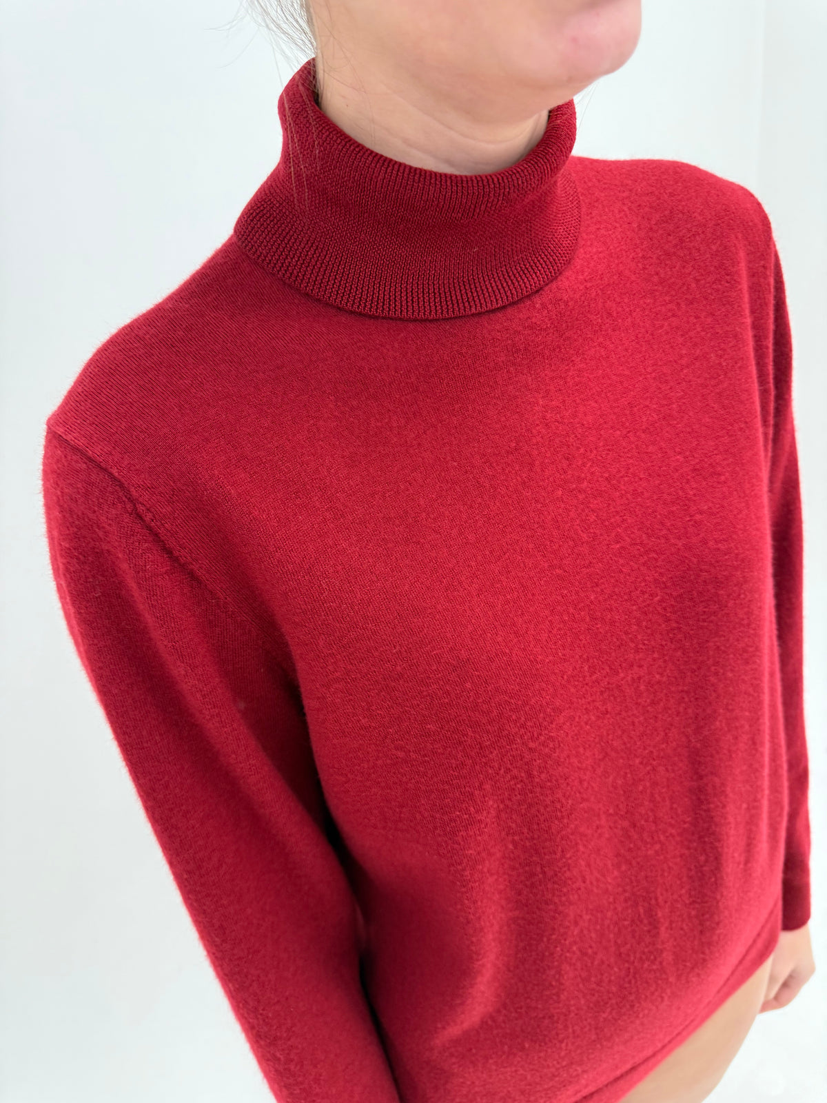 Maleta dark cherry red din lana virgină extrafina