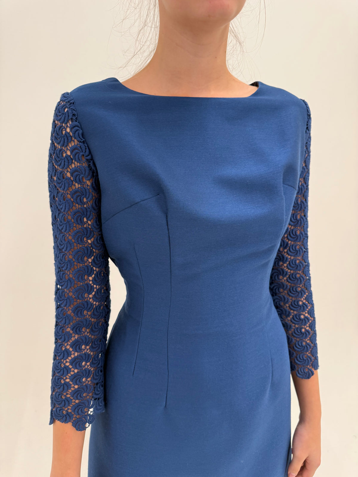 Rochie old vintage anii 60 a la Jackie Keneddy din lana extrafina și macrame excepțional
