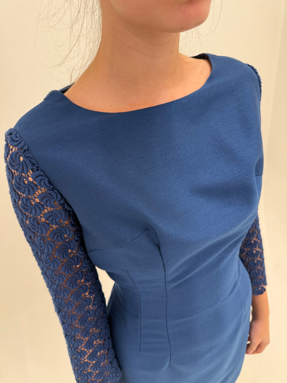 Rochie old vintage anii 60 a la Jackie Keneddy din lana extrafina și macrame excepțional