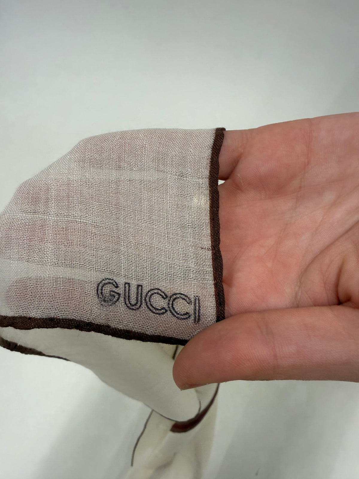 Eșarfă Gucci vintage din lana extrafina butter white cu burgundy