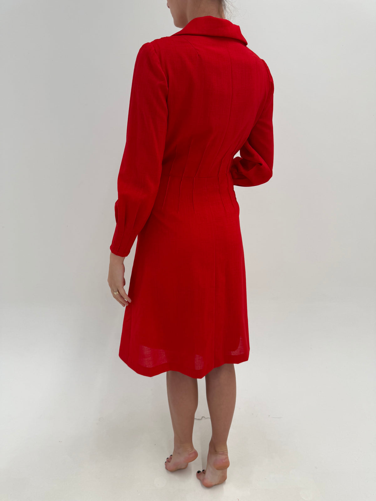 Rochie old vintage anii 70 din stofă de lana extrafina cu talie marcată
