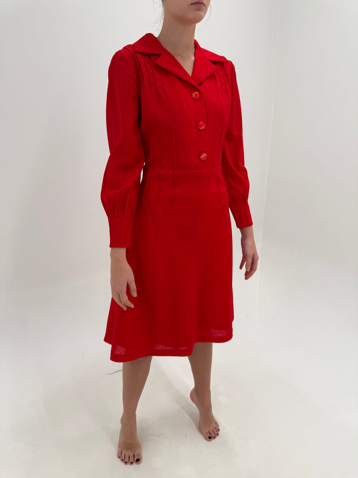 Rochie old vintage anii 70 din stofă de lana extrafina cu talie marcată
