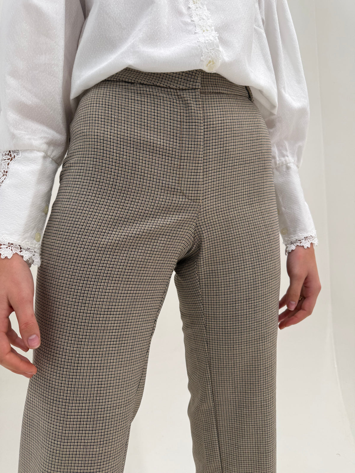 Pantaloni Marella by Max Mara în carouri mărunte din lana extrafina confort