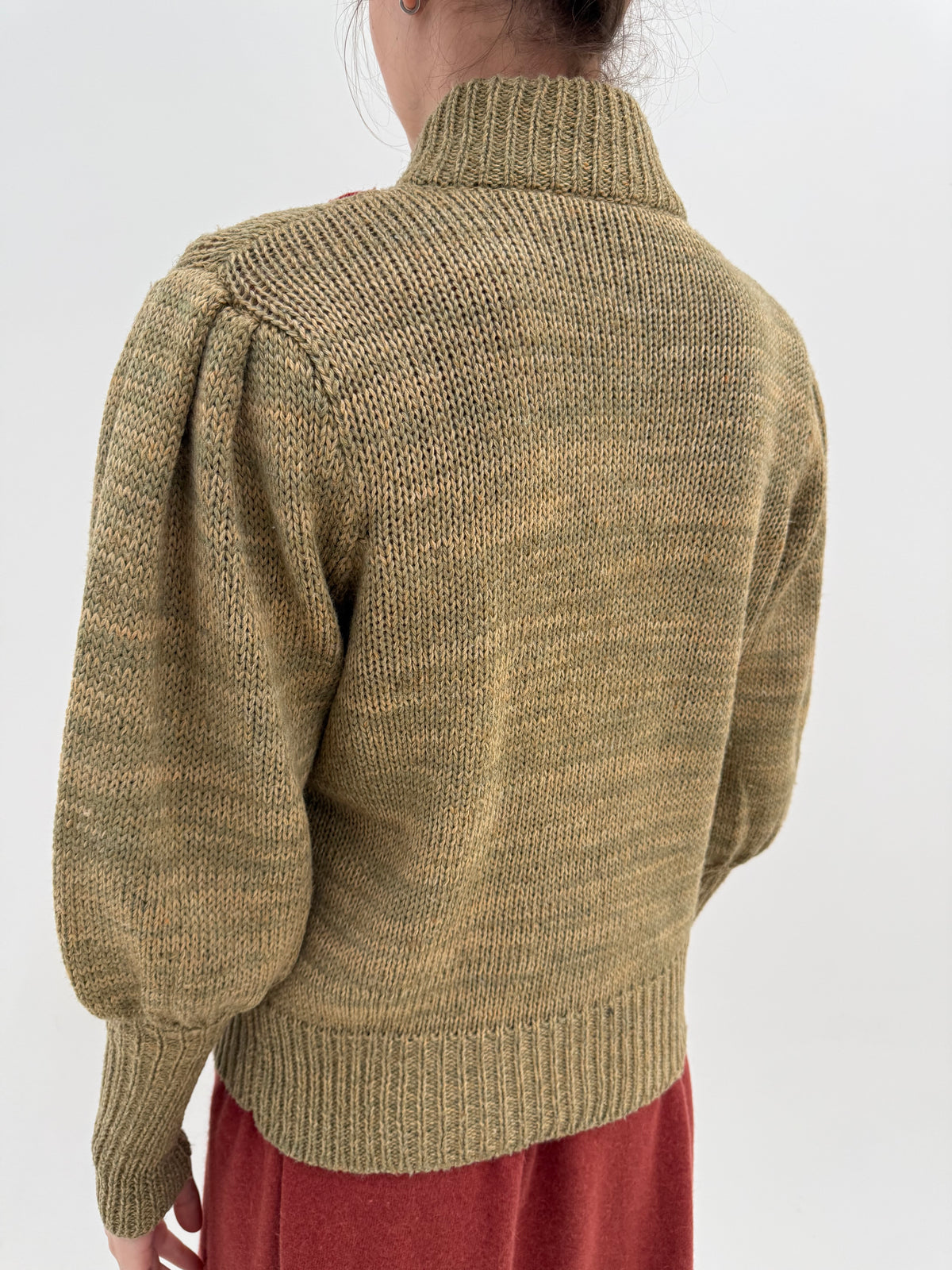 Cardigan / jachetă vintage bijuterie lucrată manual din lana groasă de gramaj mare