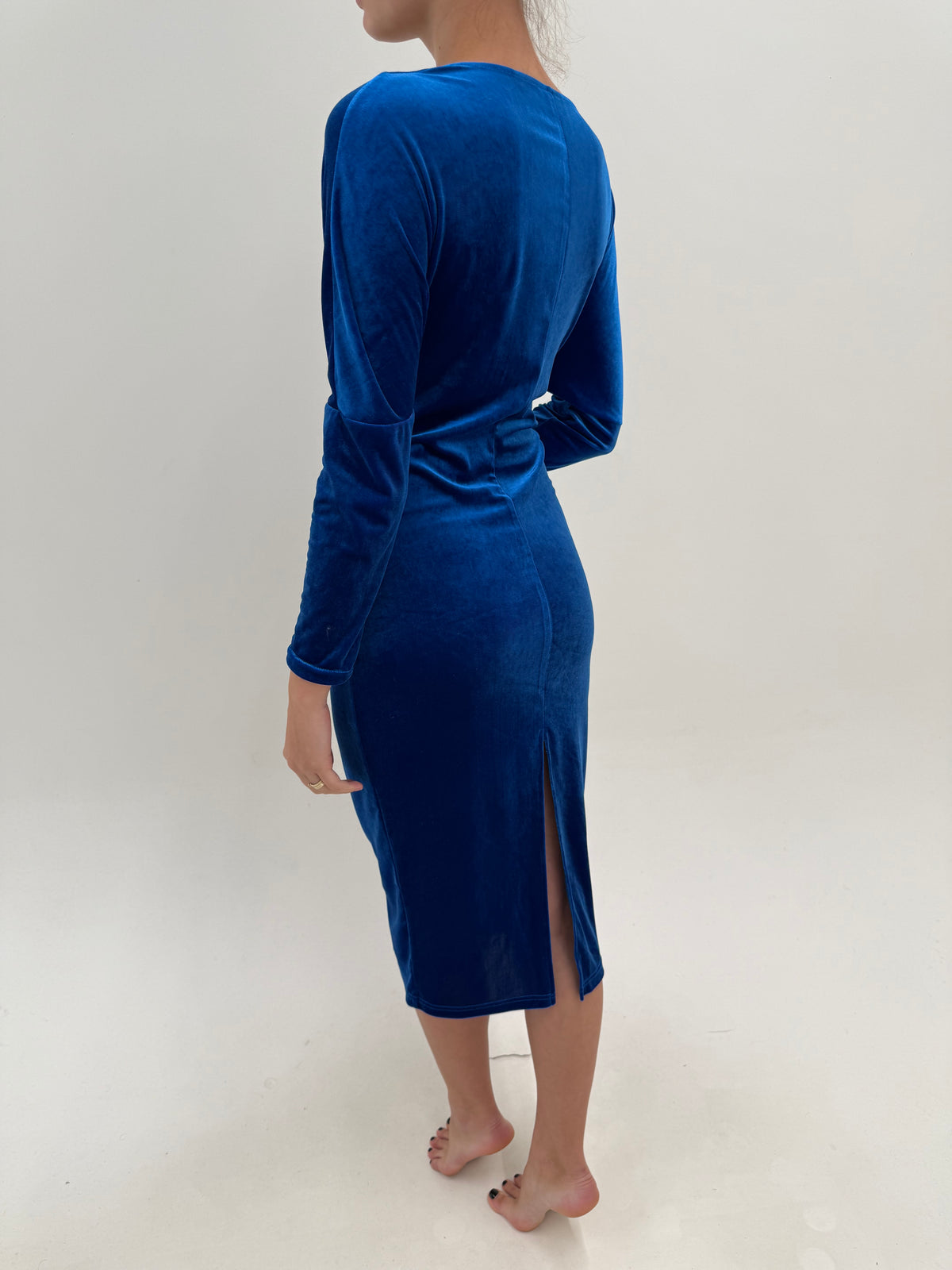 Rochie midi Sapphire Blue din catifea modelatita ultra confort