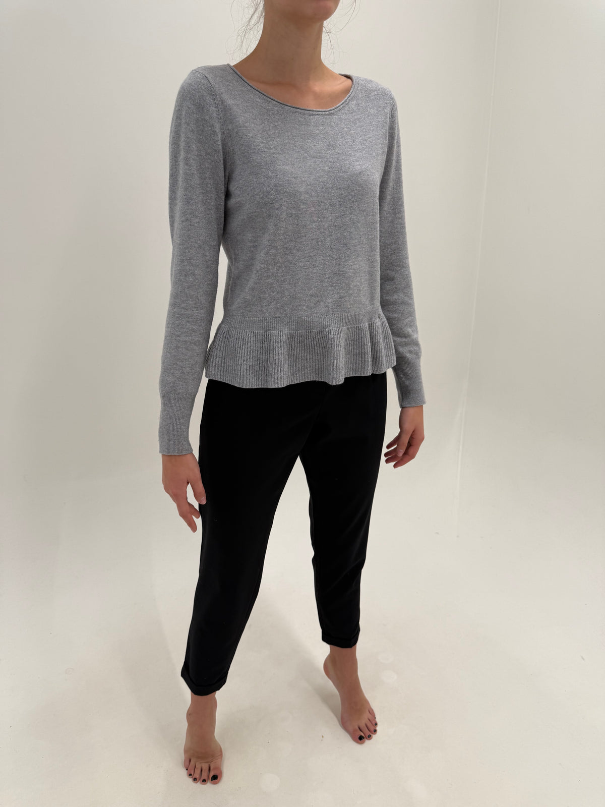 Pantaloni de brand super premium Windsor din lana extrafina confort negri petite