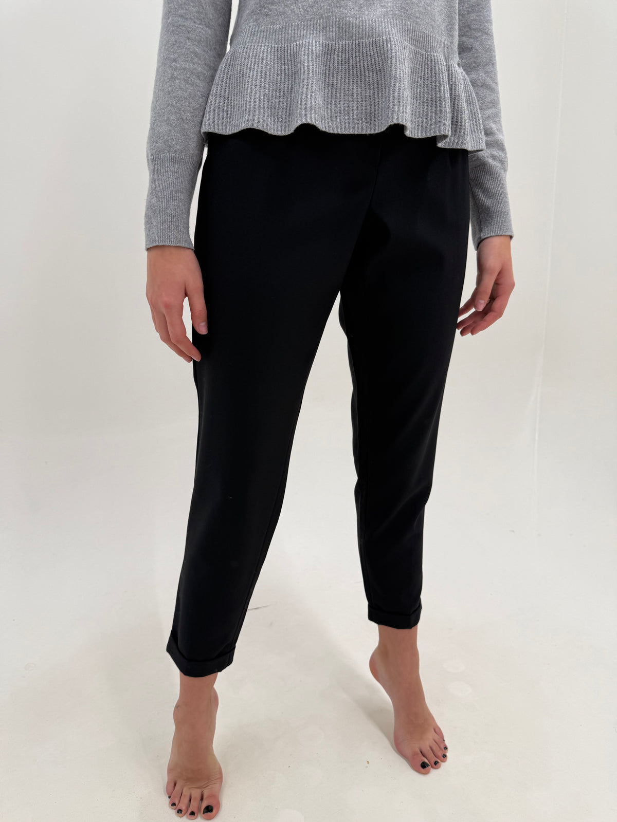 Pantaloni de brand super premium Windsor din lana extrafina confort negri petite