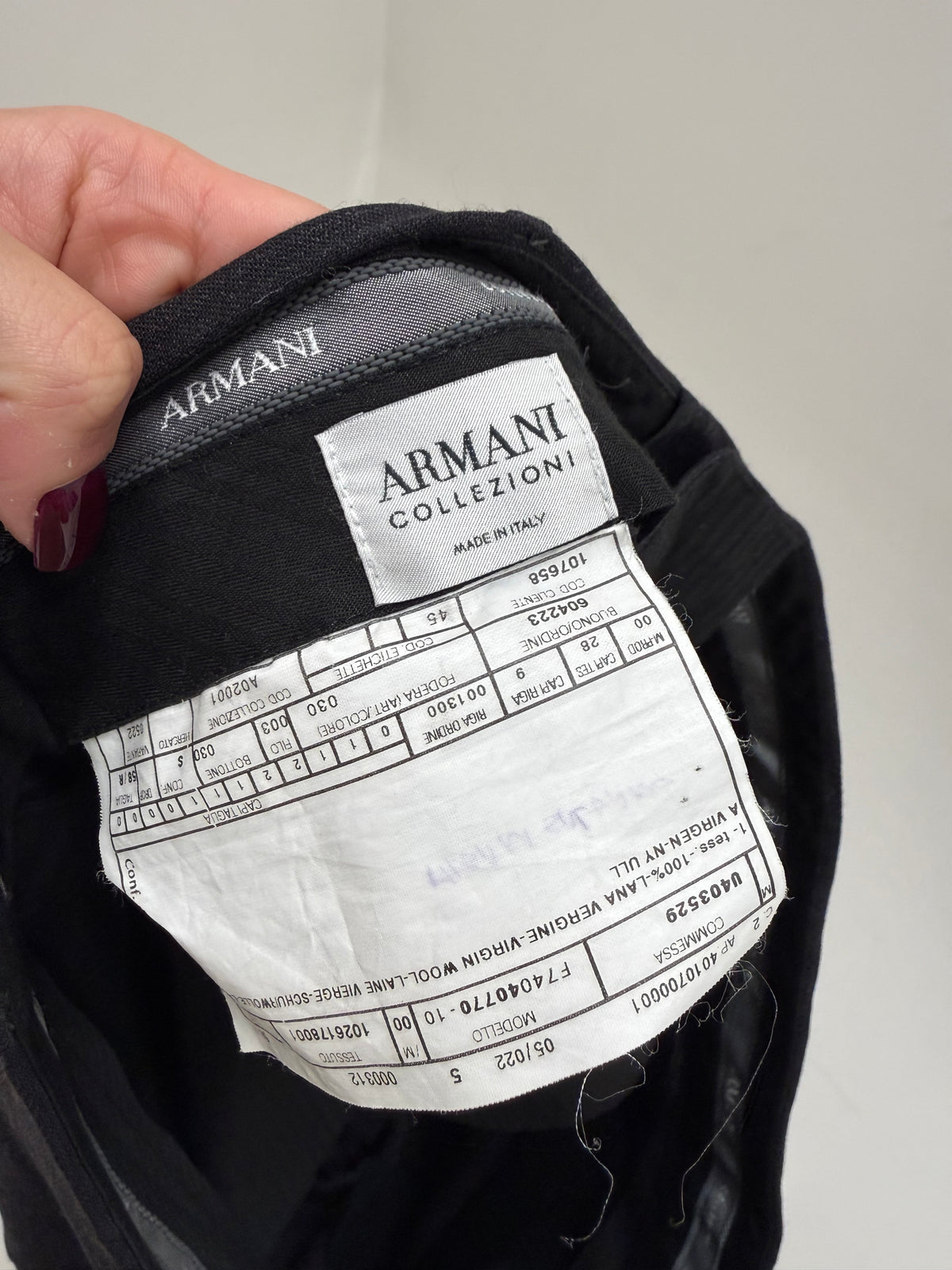 Pantaloni ultra luxury Giorgio Armani din lana extrafina cu talie generoasă