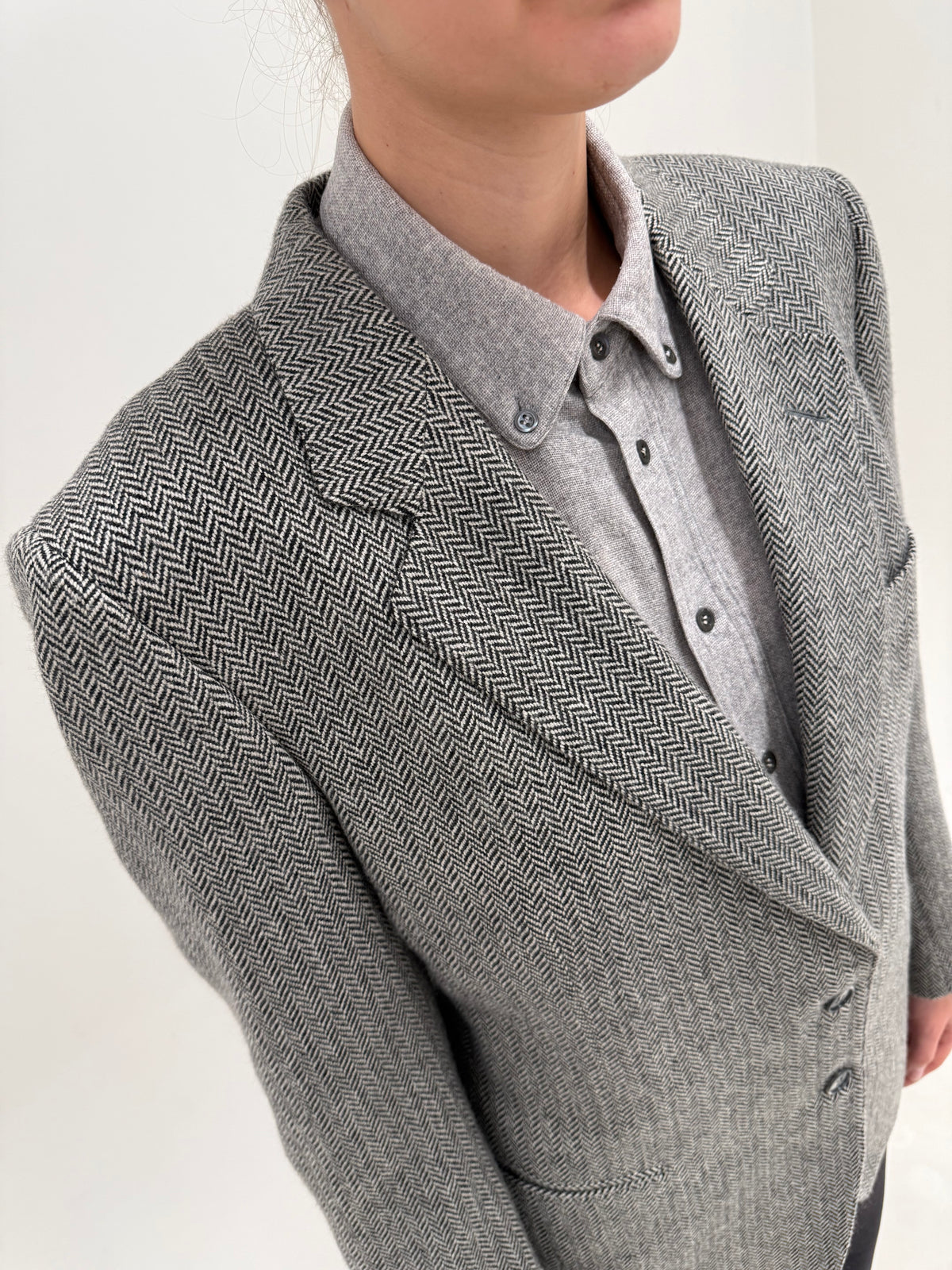 Sacou Dior vintage din tweed gros Chevron de cașmir alb negru și Căptușeală monogramată Dior