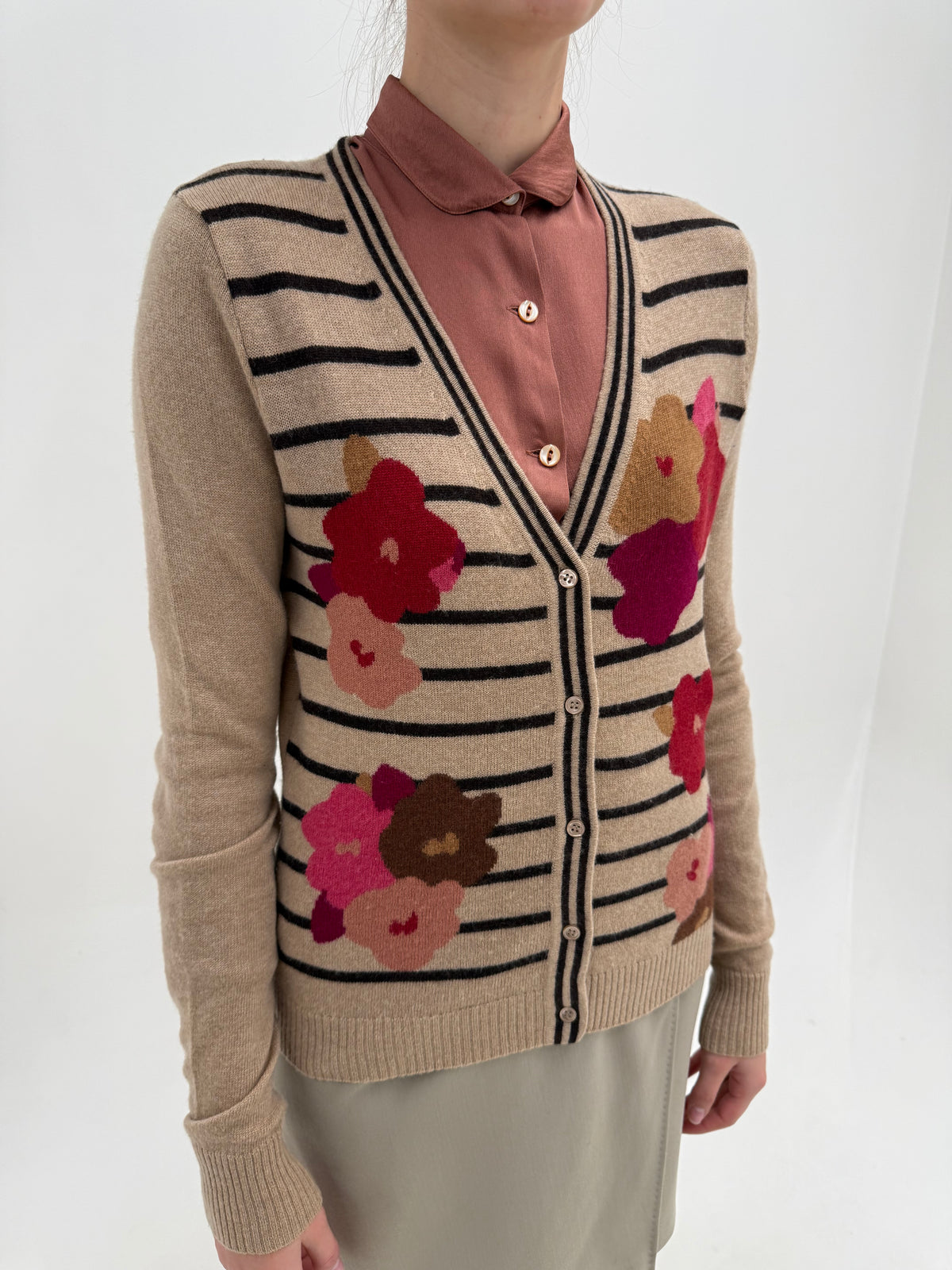 Cardigan Max Mara camel tall cu dungi și print floral din lana extrafina și cașmir