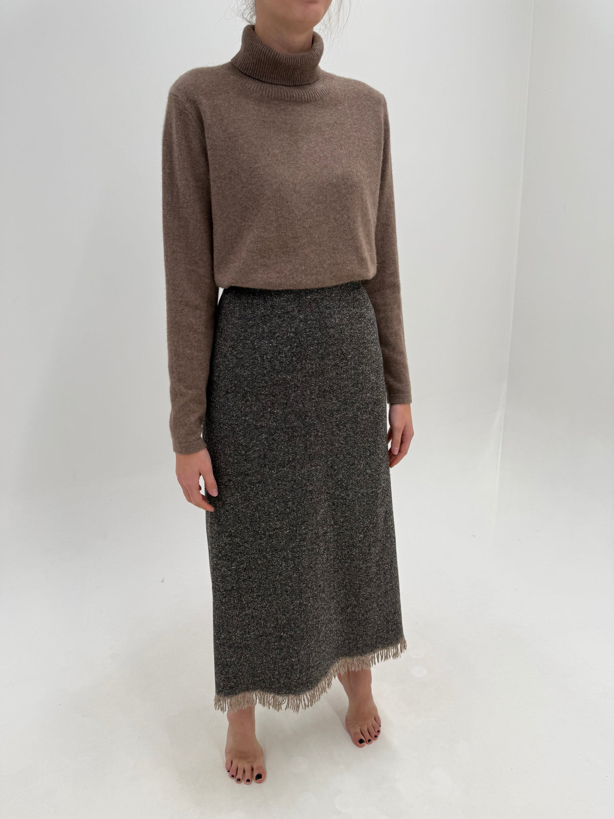 Fustă maxi din tweed Donegal camel cu negru de lana extrafina cu franjuri la tiv