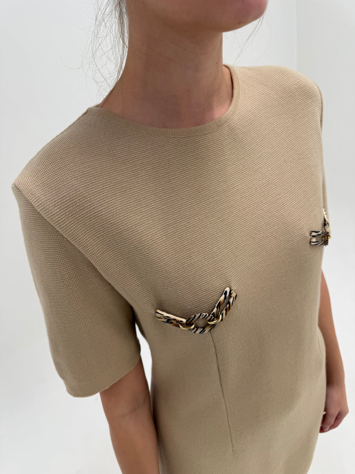 Rochie vintage camel nouă cu etichetă din tricot dens plin de lana merino extrafina