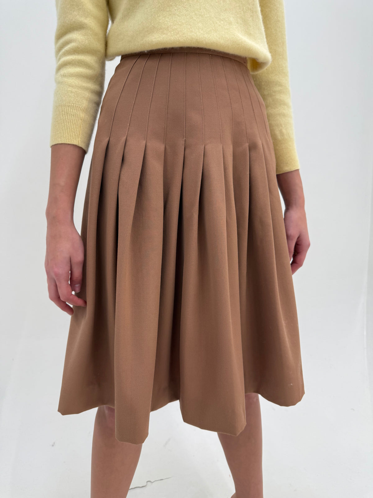 Fustă vintage plisată din lana structurată caramel nude midi cu talie ultra înaltă