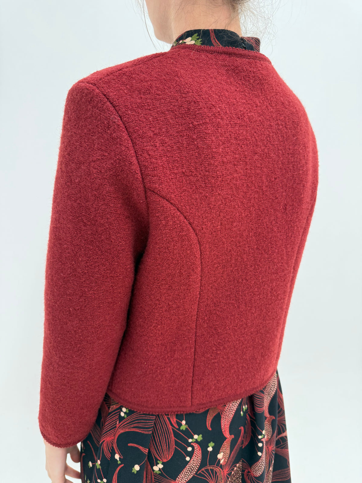 Jacheta Merlot red ultra confort și super călduroasă din boiled wool gros în croi cambrat