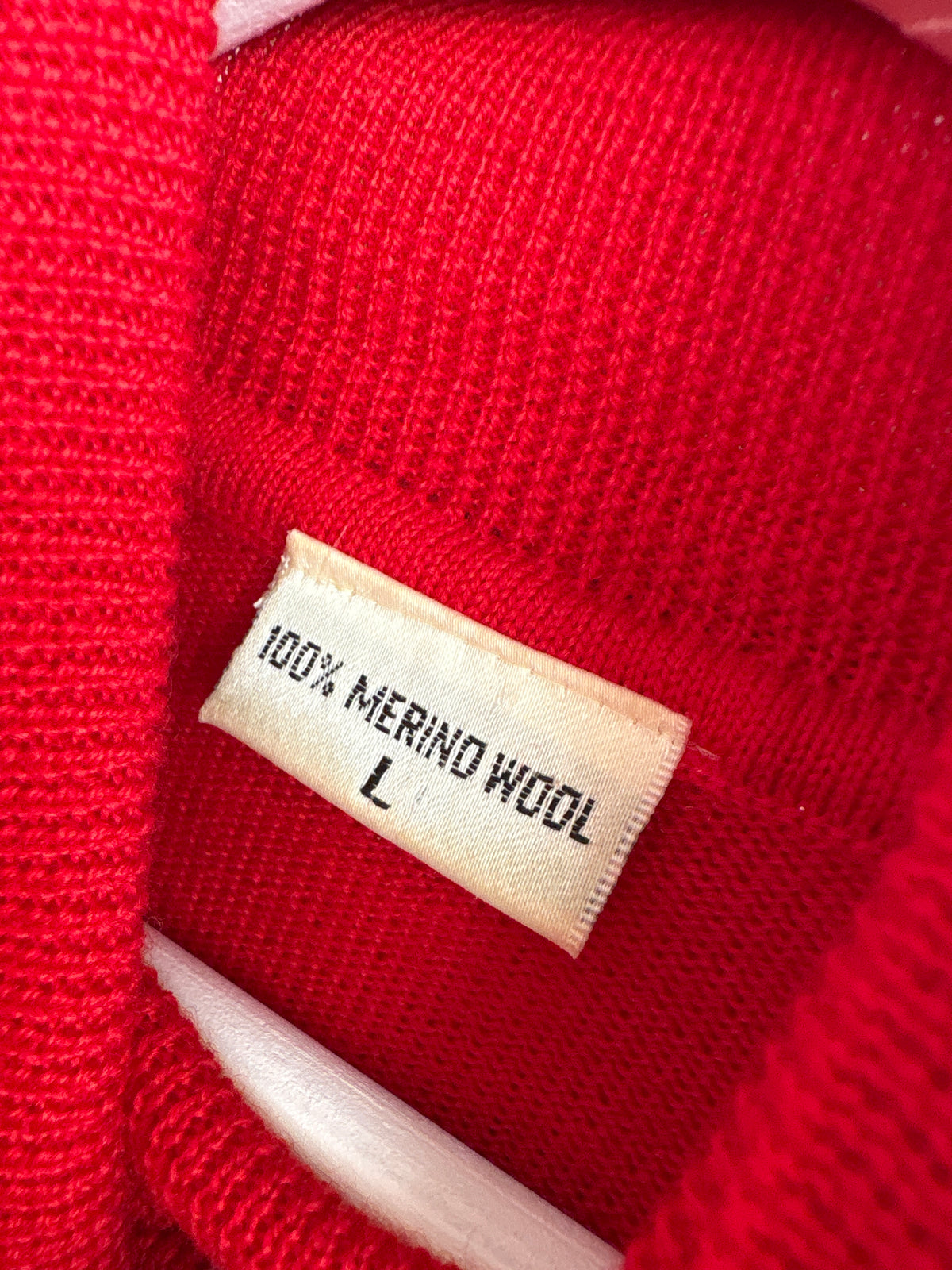 Maleta cherry red din lana merino extrafina de gramaj mare