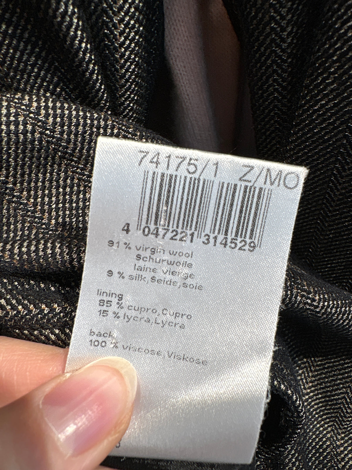 Deux piece Marc Cain luxury tall din lana excepțională cu fustă creion și sacou cambrat