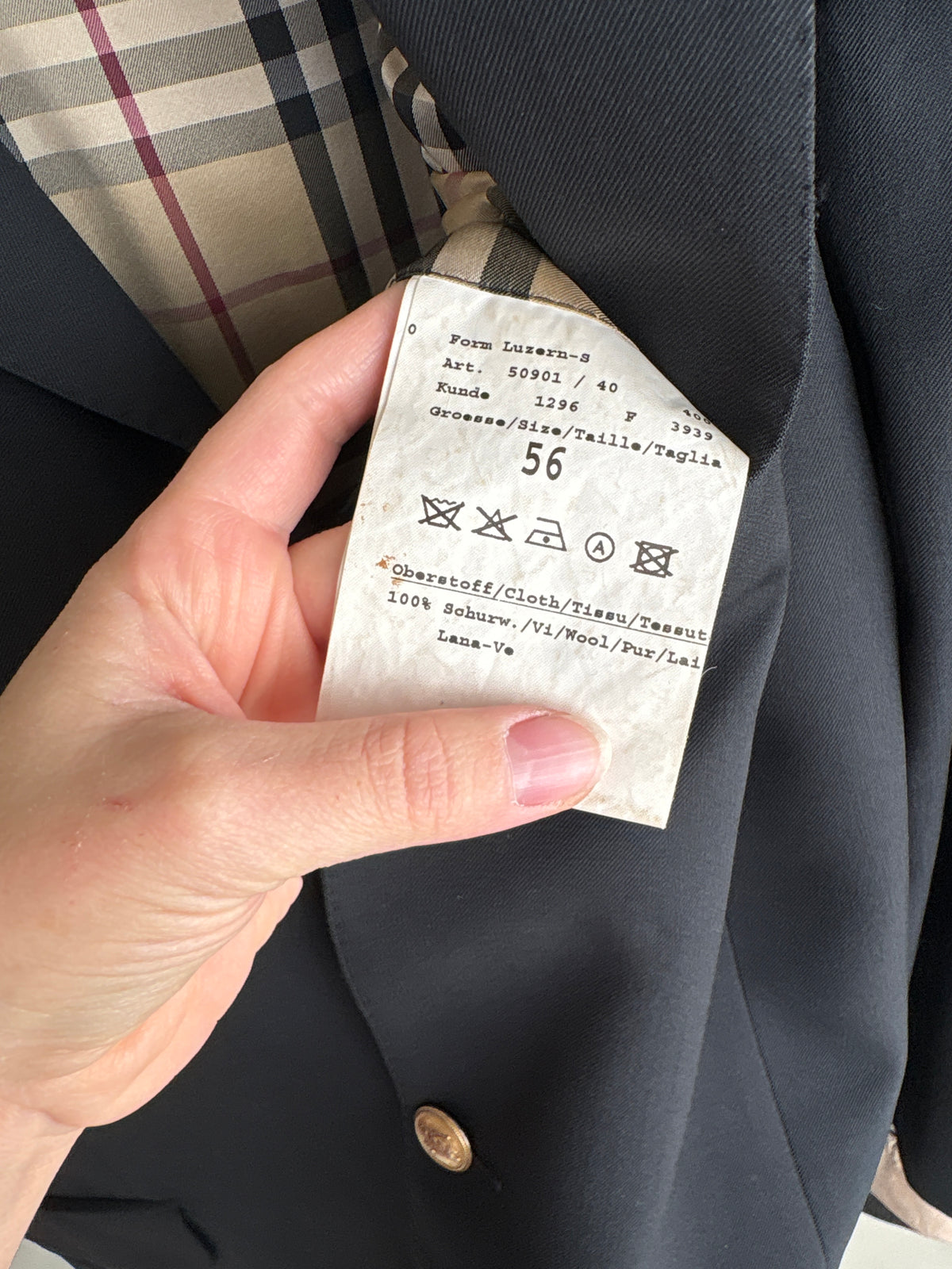 Sacou Burberry cu nasturi metalici aurii cu logoul brandului plus size din lana extrafina