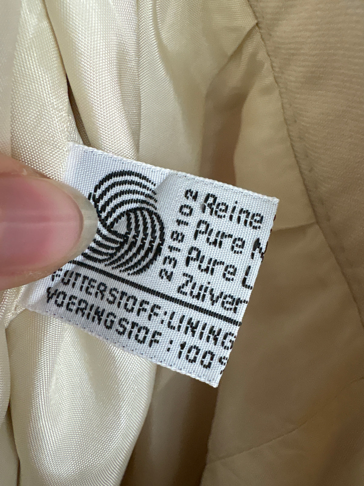 Rochie italiana vintage cu talie marcată și decorațiuni 3D din lana extrafina pura virgină certificată
