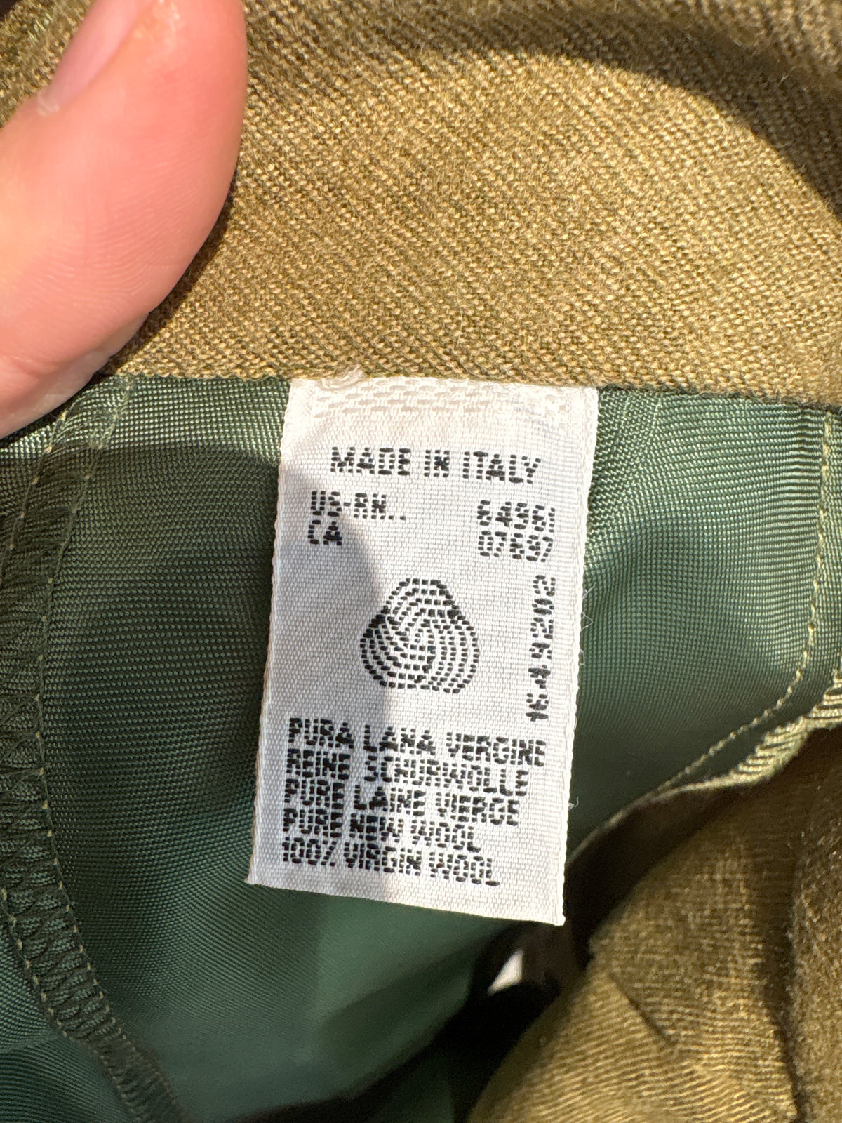 Pantaloni cu pense și talie ultra înaltă marcată din lana plină extrafina