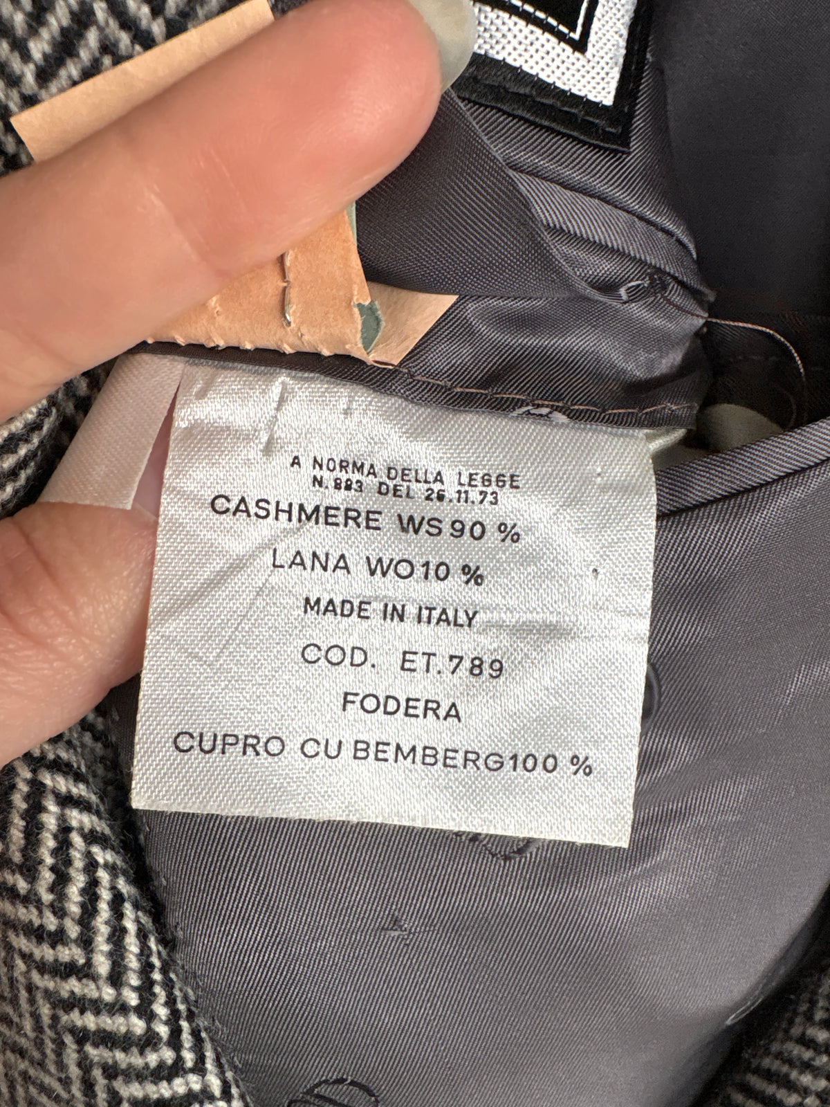 Sacou Dior vintage din tweed gros Chevron de cașmir alb negru și Căptușeală monogramată Dior