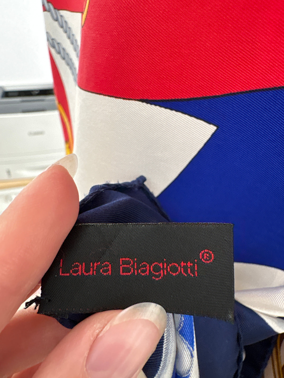 Eșarfă luxury Laura Biagiotti din mătase naturală plină cu print baroc