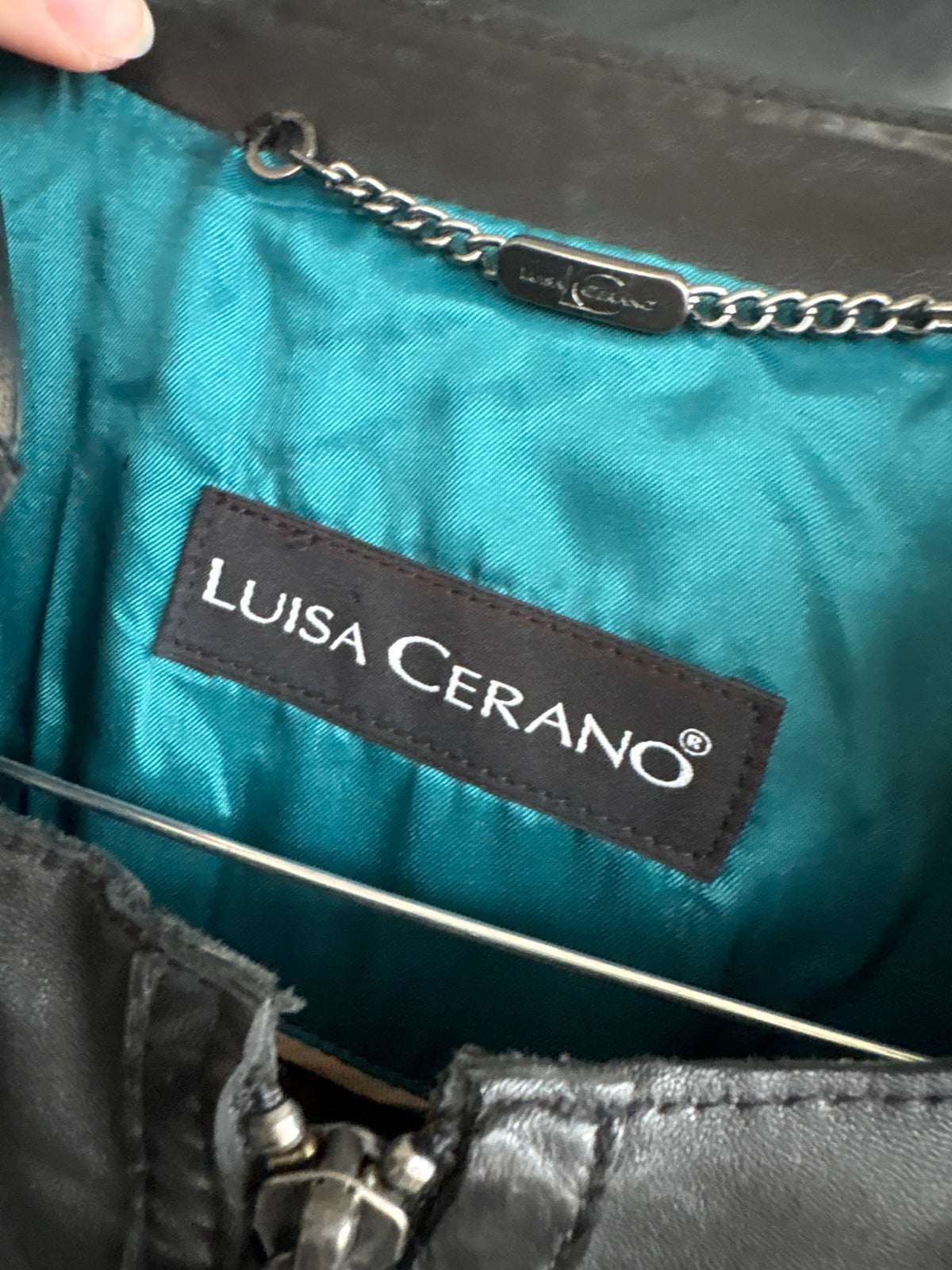 Geaca luxury Luisa Cerano din piele extrem de moale în croi clasic racer reinterpretat